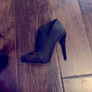 Jessica Simpson Booties, size 6